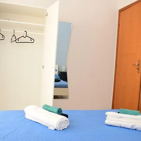 Apartment La Casa Di Carta
